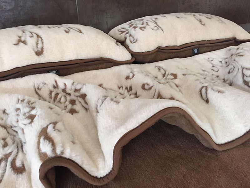 KOC WEŁNIANY Z WEŁNY CAMEL