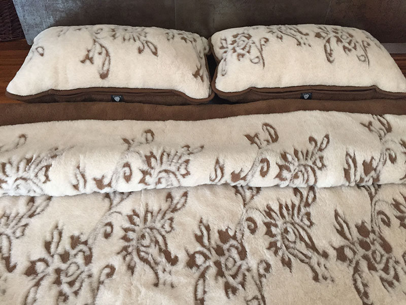 KOC WEŁNIANY Z WEŁNY CAMEL