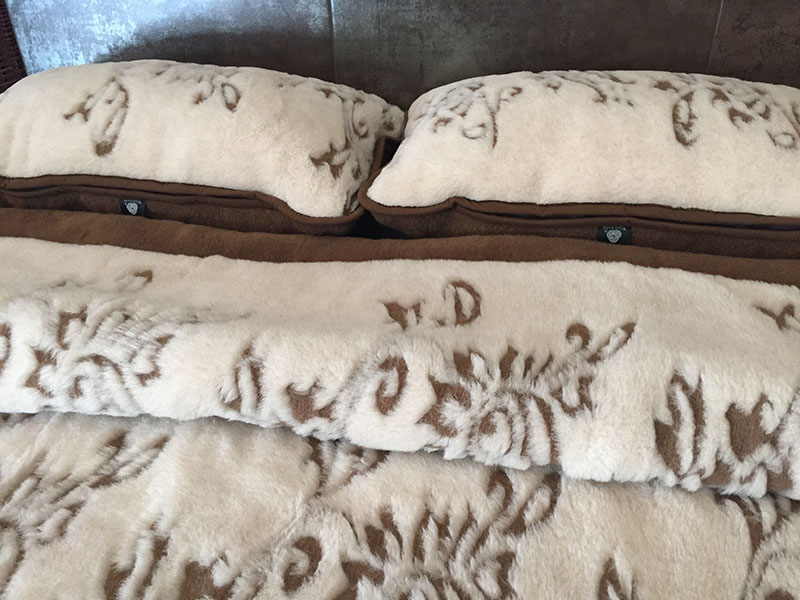 KOC WEŁNIANY Z WEŁNY CAMEL