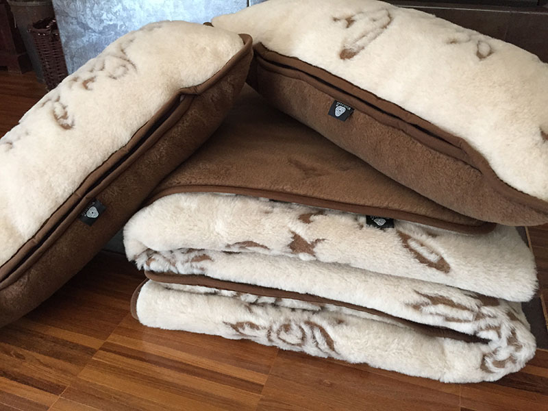 KOC WEŁNIANY Z WEŁNY CAMEL