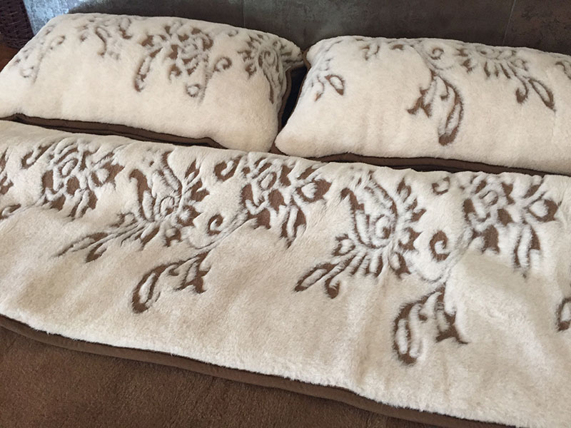 KOC WEŁNIANY Z WEŁNY CAMEL